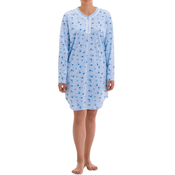 Long-sleeved nightgown - lace flowers