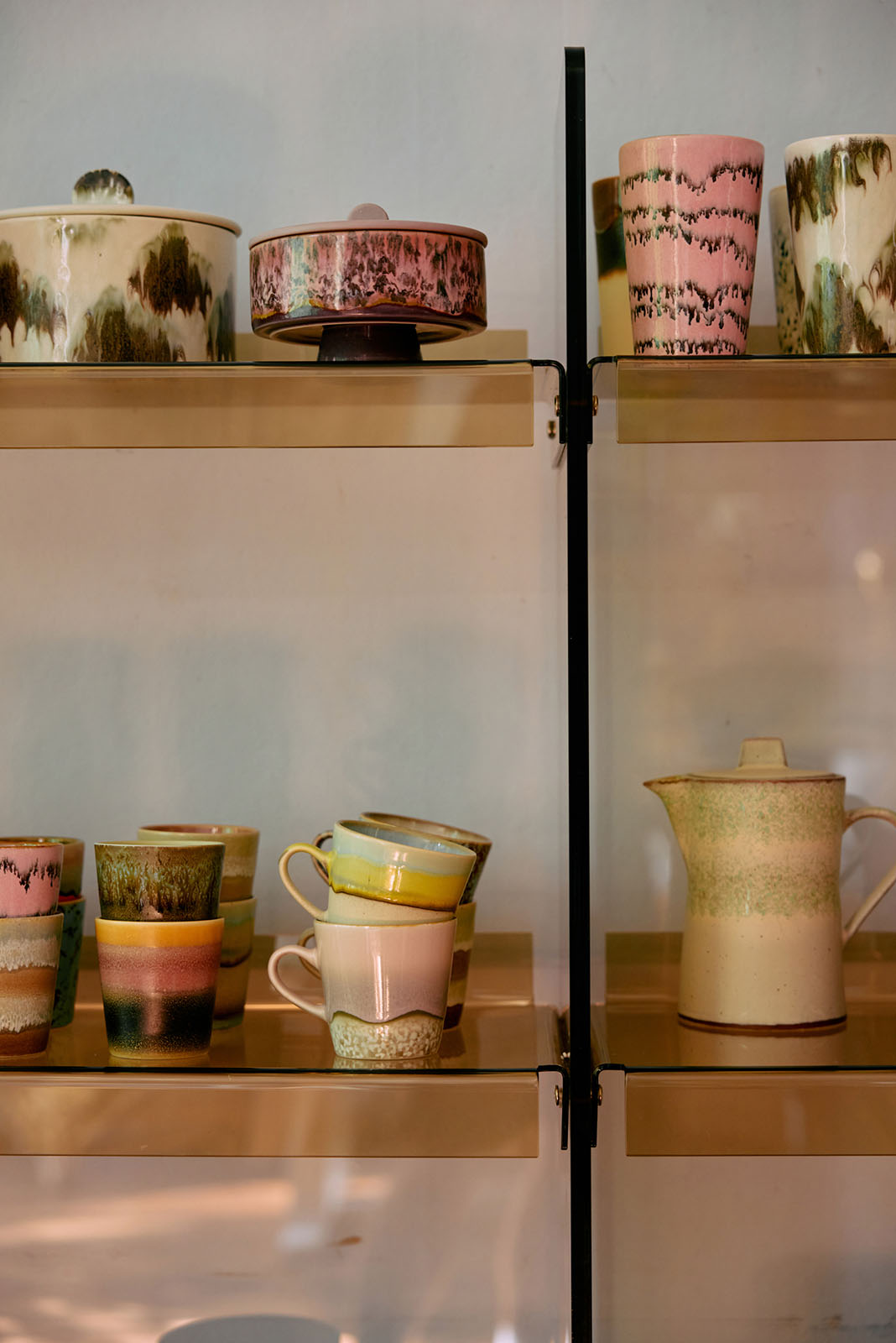 70s ceramics: Americano-Becher rococo