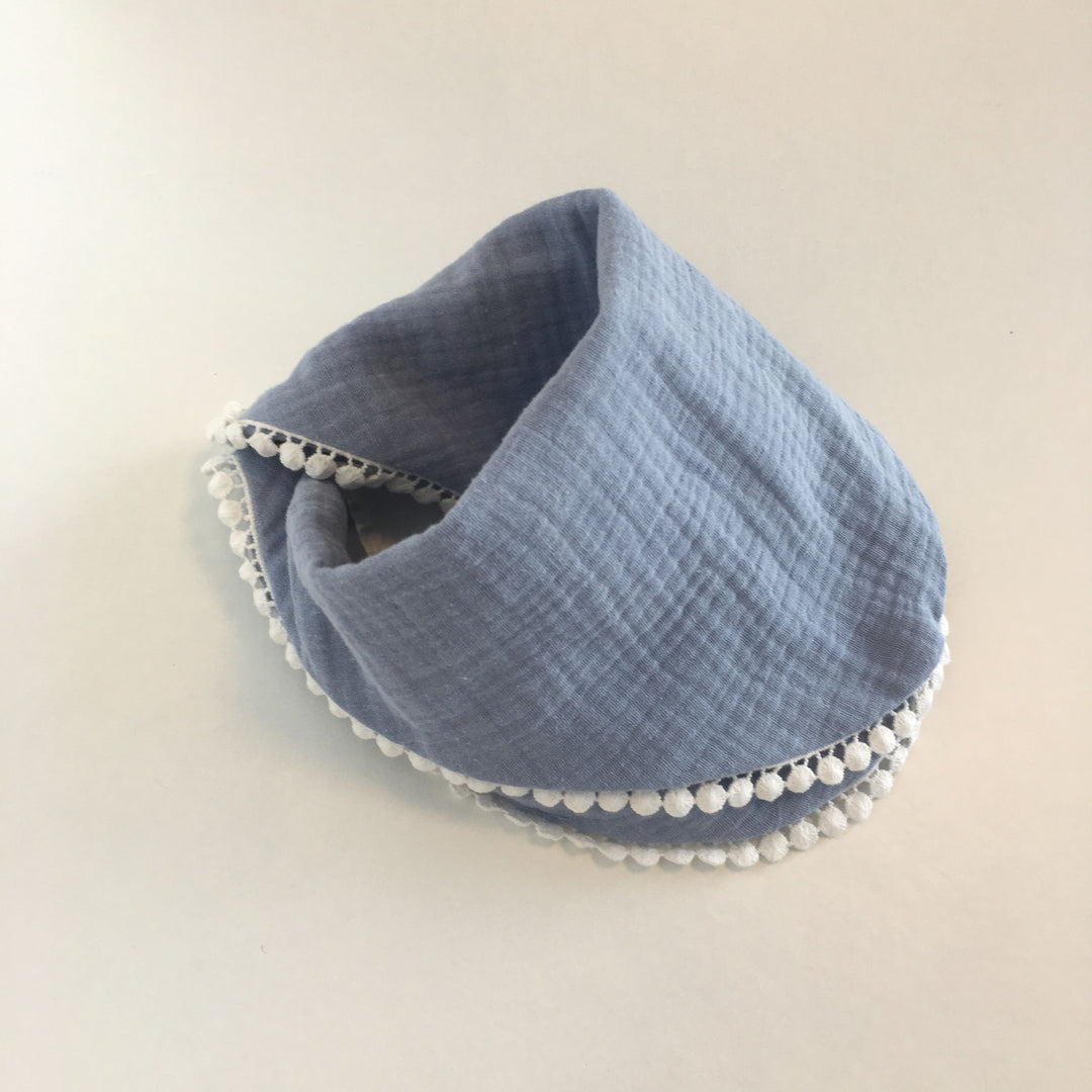Muslin neckerchief burp cloth with border