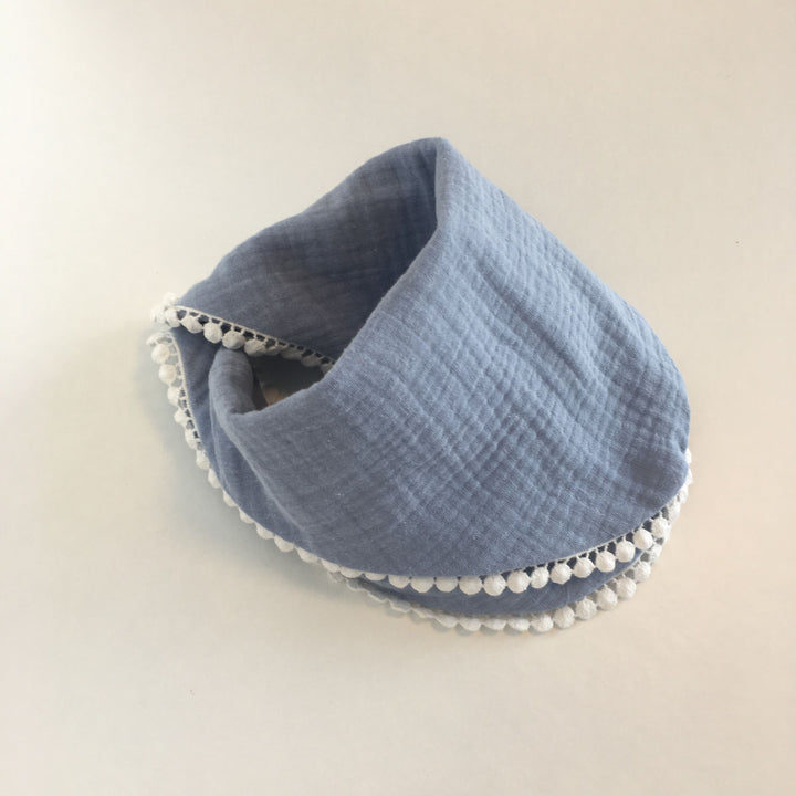 Muslin neckerchief burp cloth with border
