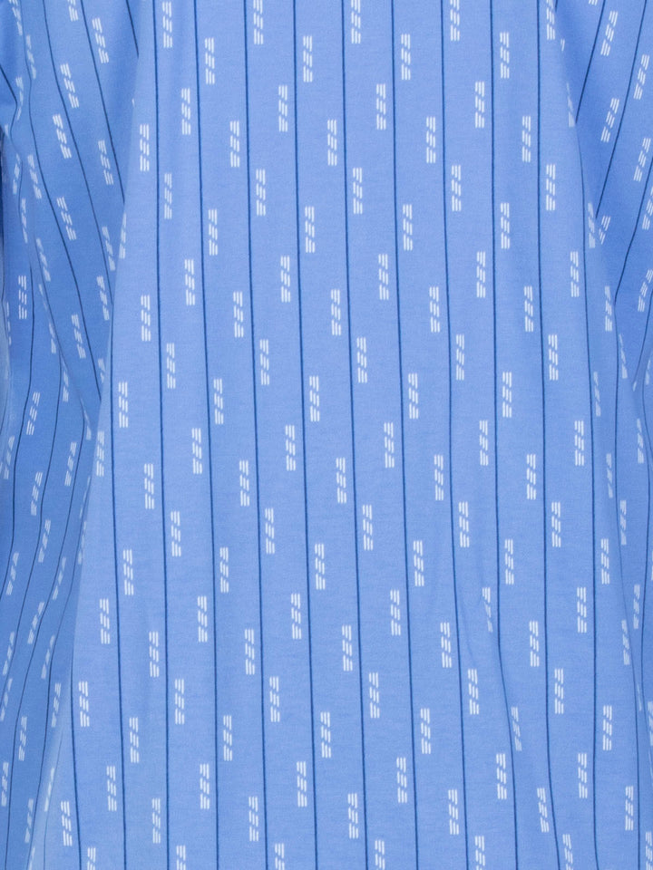 hellblau