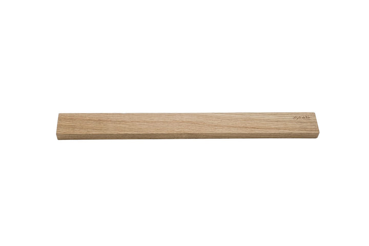 Magnetic knife strip