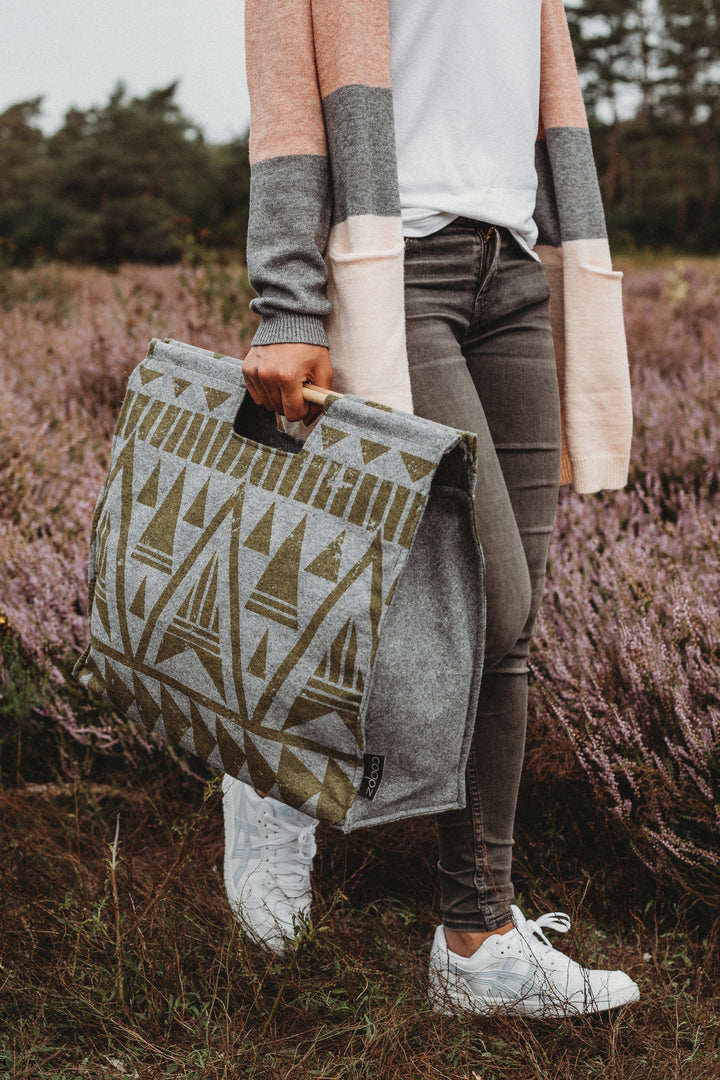 coopz Filztasche Shopper Handmade Holzgriffe