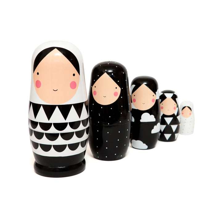 Matroschka Nesting Dolls